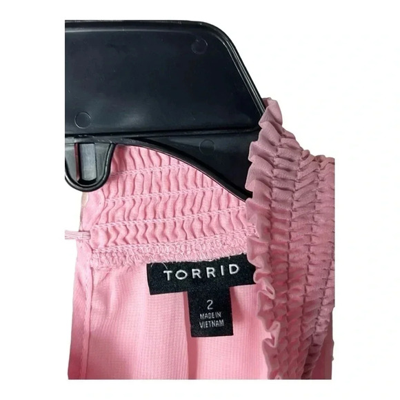 1590. TORRID SLEEVELESS HIGH NECK BLOUSE PINK IN COLOR‎ SIZE 2 (2X) SWISS DOT - Picture 9 of 13